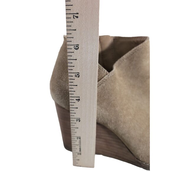 Lucky Brand Wedge Ankle Boot Bootie Women 8.5 Tan Boho Western Suede Yakeena - Picture 10 of 12